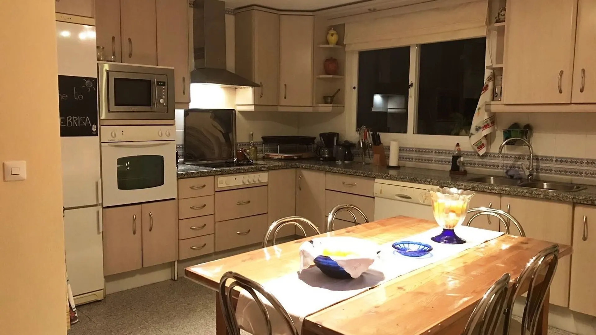 Villa With 4 Rooms In Estepona, Malaga, With Wonderful Sea View, Priva